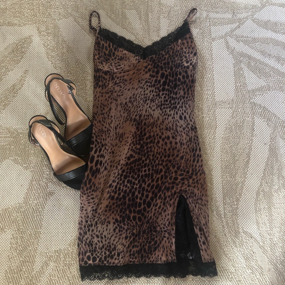 SOLD❌ MOTEL ROCKS Cheetah print lace mini dress